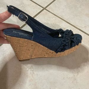 Super cute denim wedges with buckle